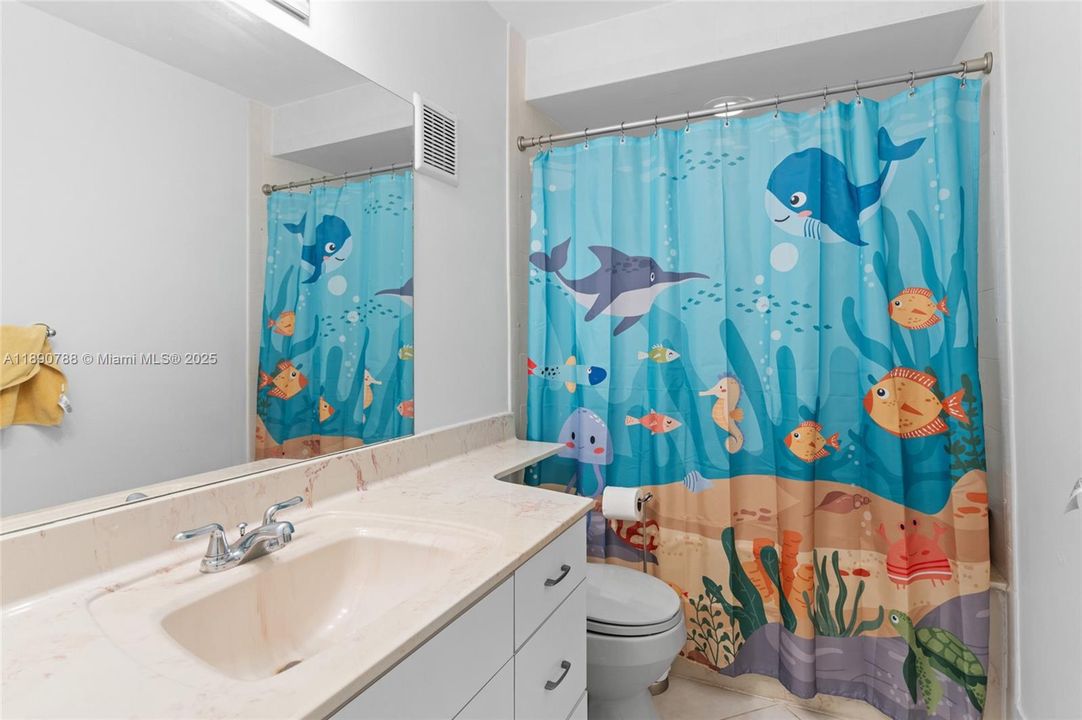 На продажу: $495,000 (3 спален, 2 ванн, 2050 Квадратных фут)