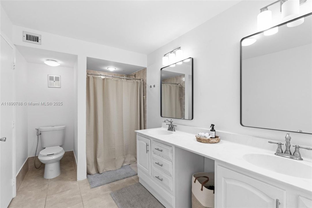 На продажу: $495,000 (3 спален, 2 ванн, 2050 Квадратных фут)