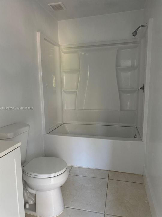 For Sale: $160,000 (3 beds, 1 baths, 840 Square Feet)