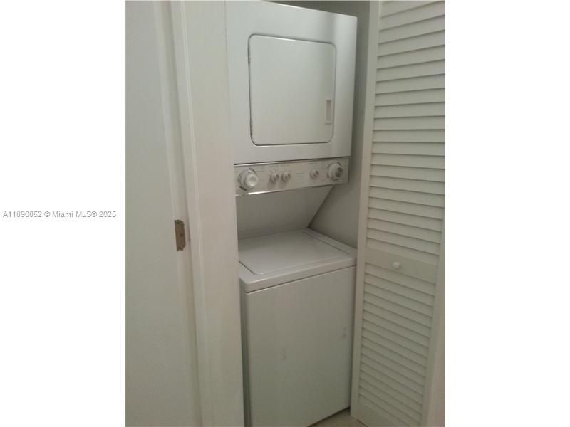 WASHER/DRYER
