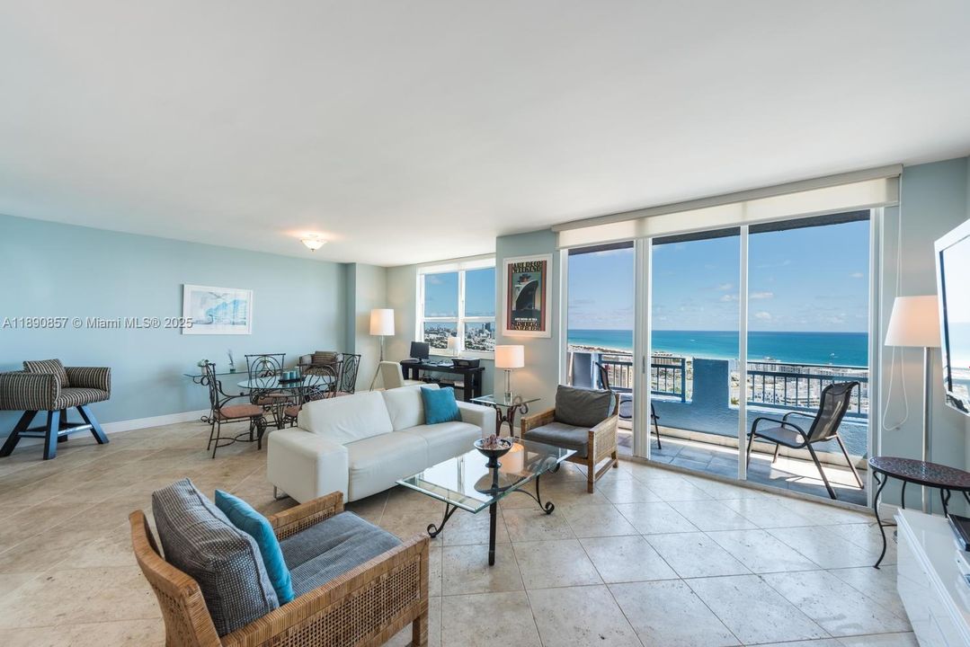 Под контрактом: $11,000 (3 спален, 2 ванн, 1490 Квадратных фут)