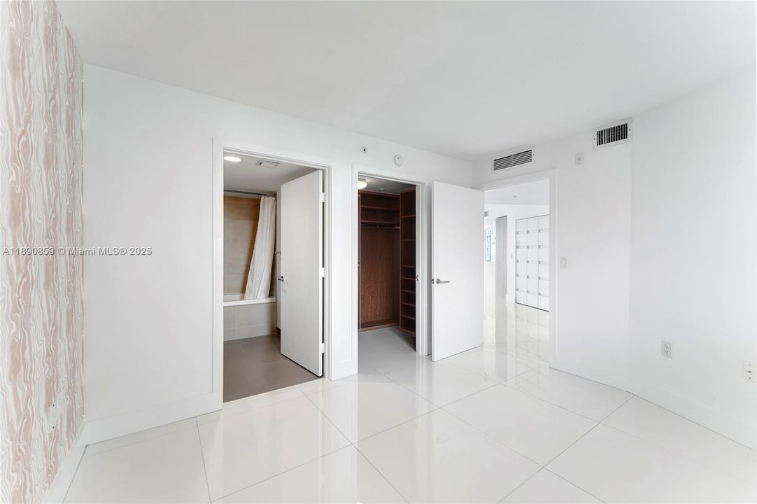 待售: $2,250,000 (3 贝兹, 3 浴室, 2231 平方英尺)