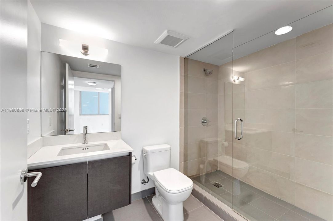 待售: $2,250,000 (3 贝兹, 3 浴室, 2231 平方英尺)