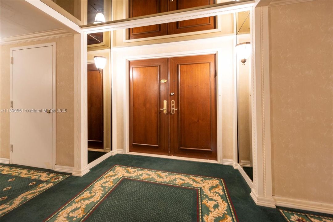 En Venta: $1,199,000 (2 camas, 2 baños, 2018 Pies cuadrados)