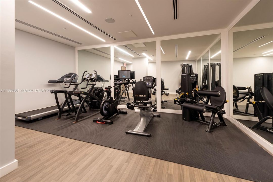 En Venta: $1,199,000 (2 camas, 2 baños, 2018 Pies cuadrados)