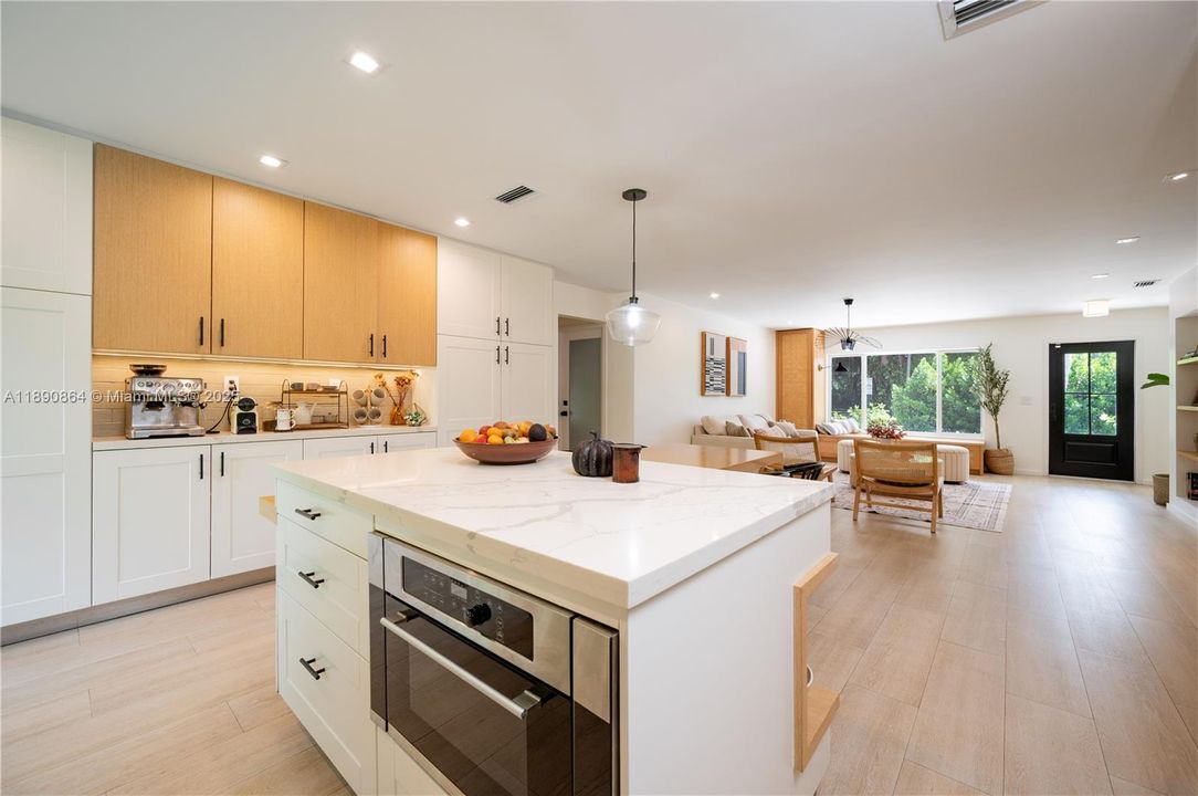 На продажу: $1,545,000 (4 спален, 3 ванн, 1706 Квадратных фут)