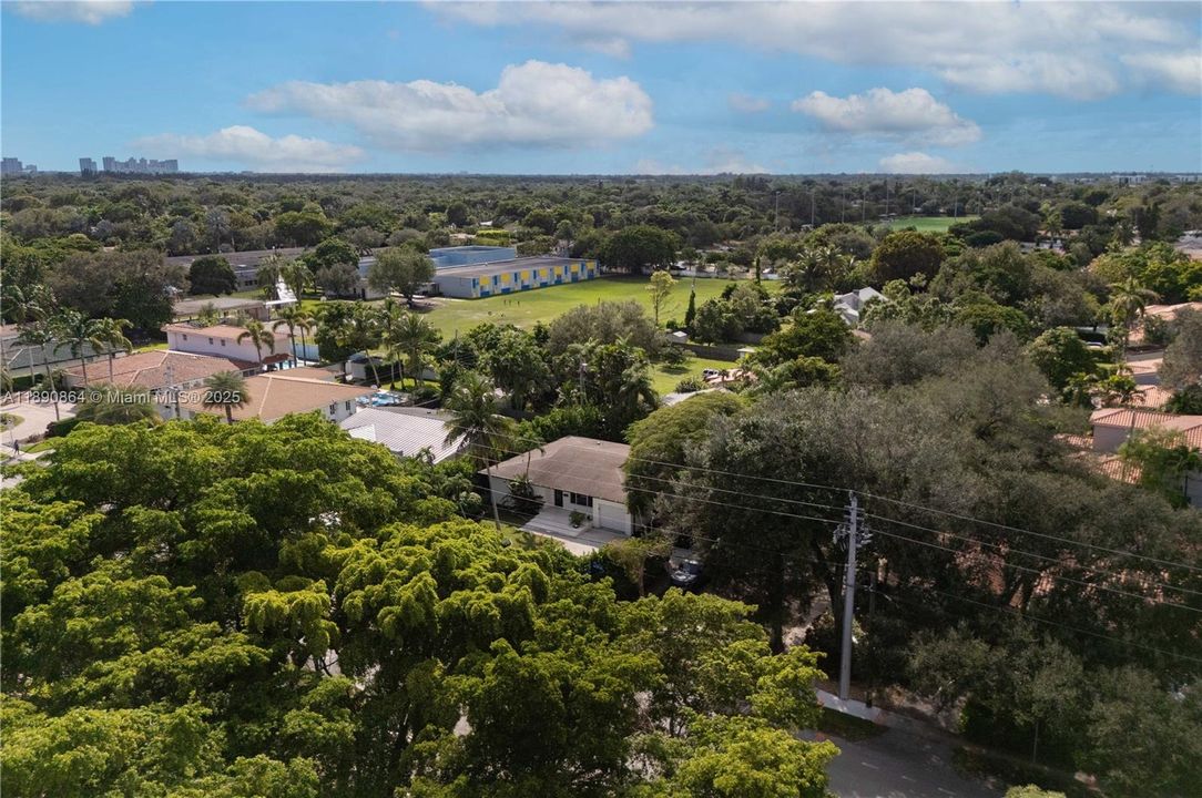 На продажу: $1,545,000 (4 спален, 3 ванн, 1706 Квадратных фут)