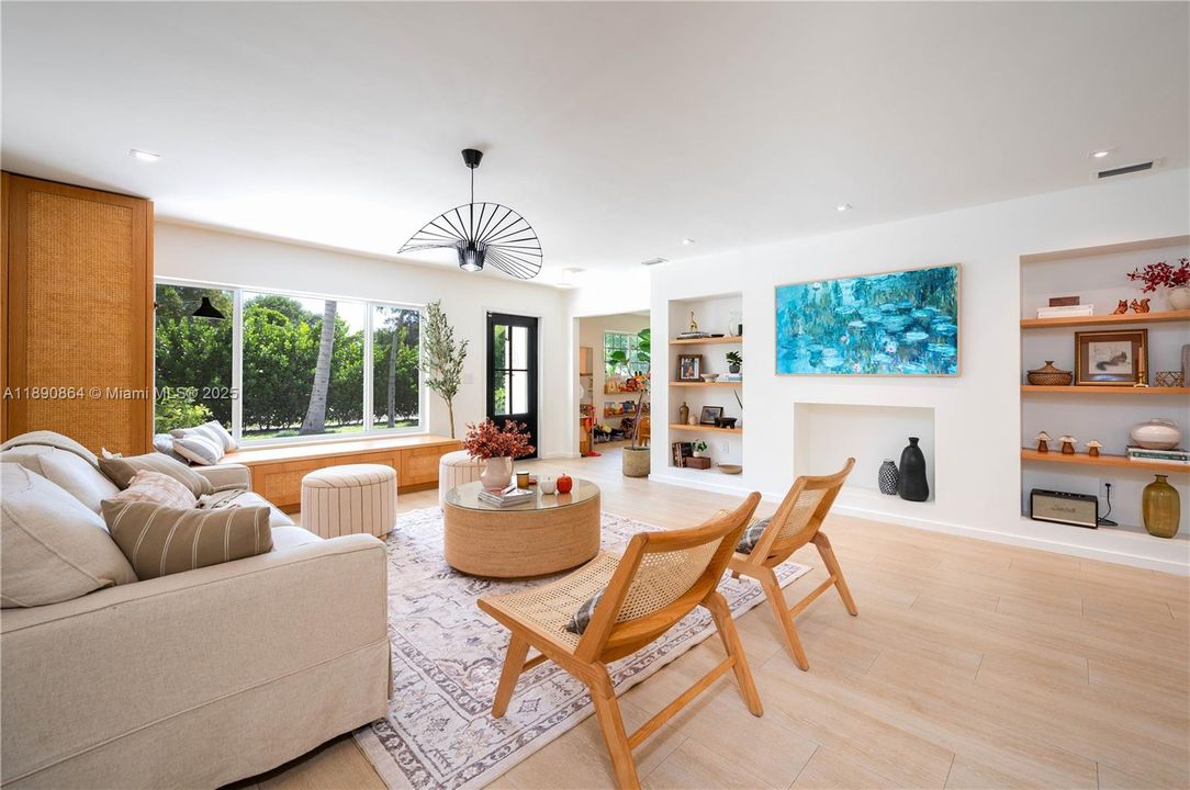 На продажу: $1,545,000 (4 спален, 3 ванн, 1706 Квадратных фут)