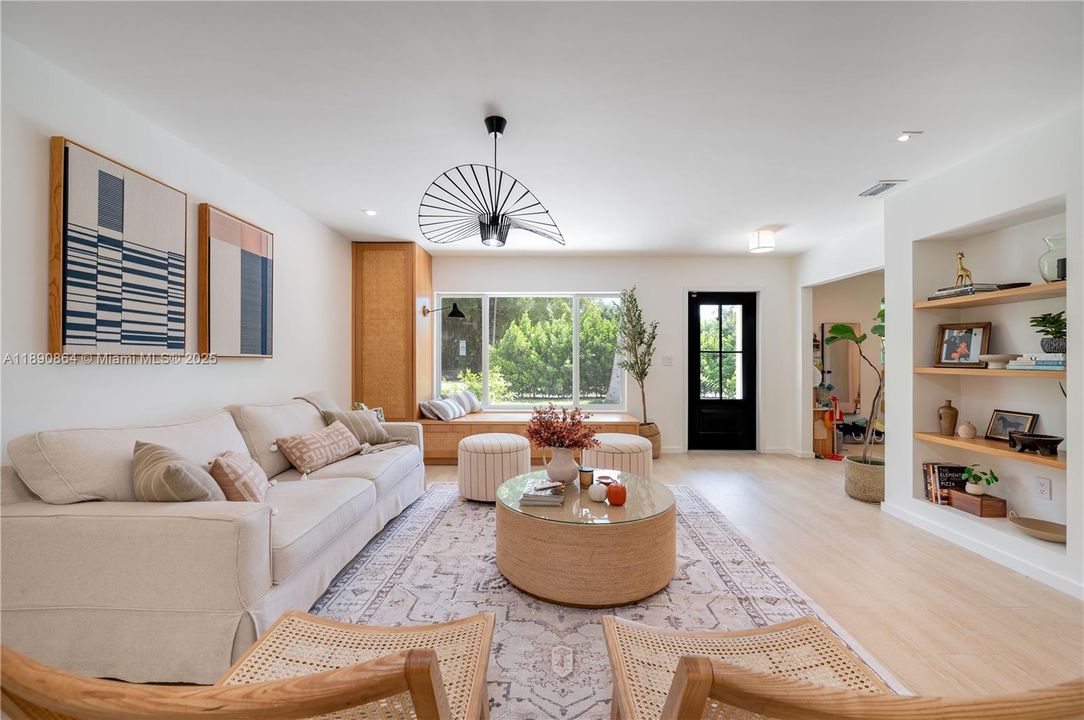 На продажу: $1,545,000 (4 спален, 3 ванн, 1706 Квадратных фут)