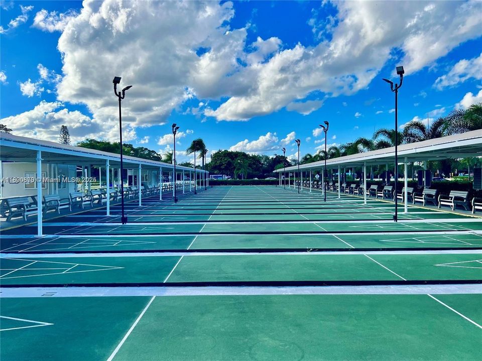 На продажу: $109,000 (1 спален, 1 ванн, 708 Квадратных фут)