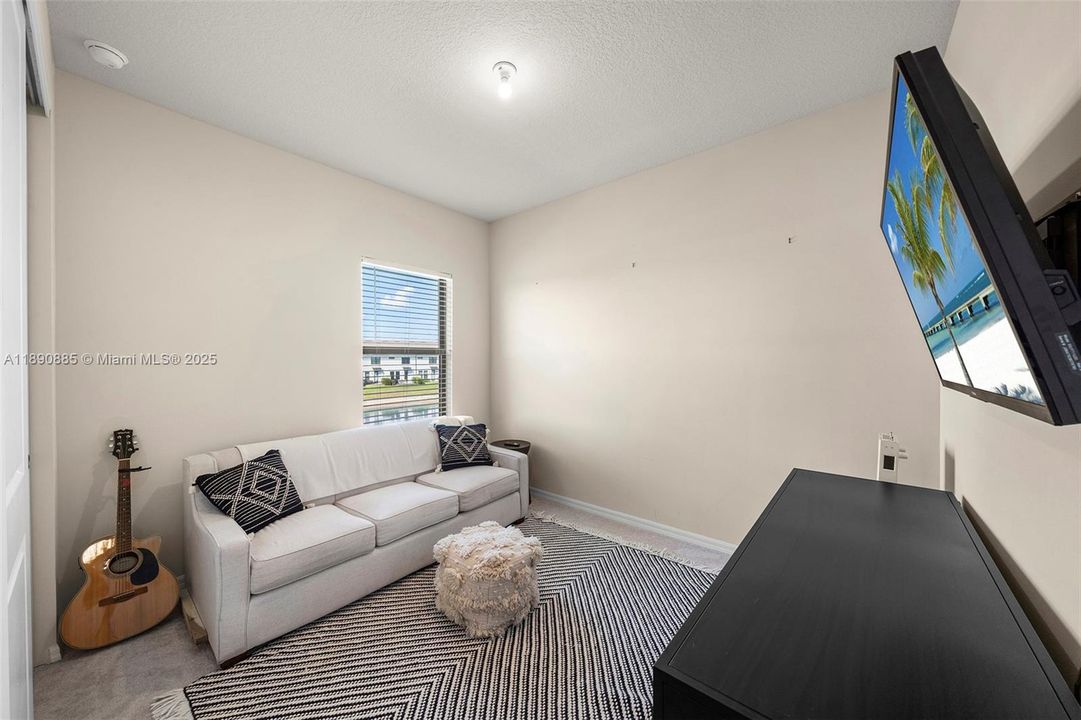 For Rent: $4,500 (3 beds, 2 baths, 1774 Square Feet)