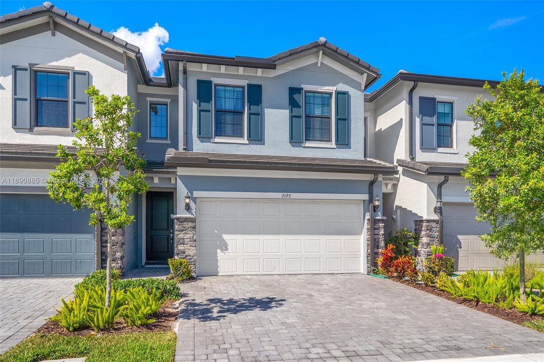 For Rent: $4,500 (3 beds, 2 baths, 1774 Square Feet)