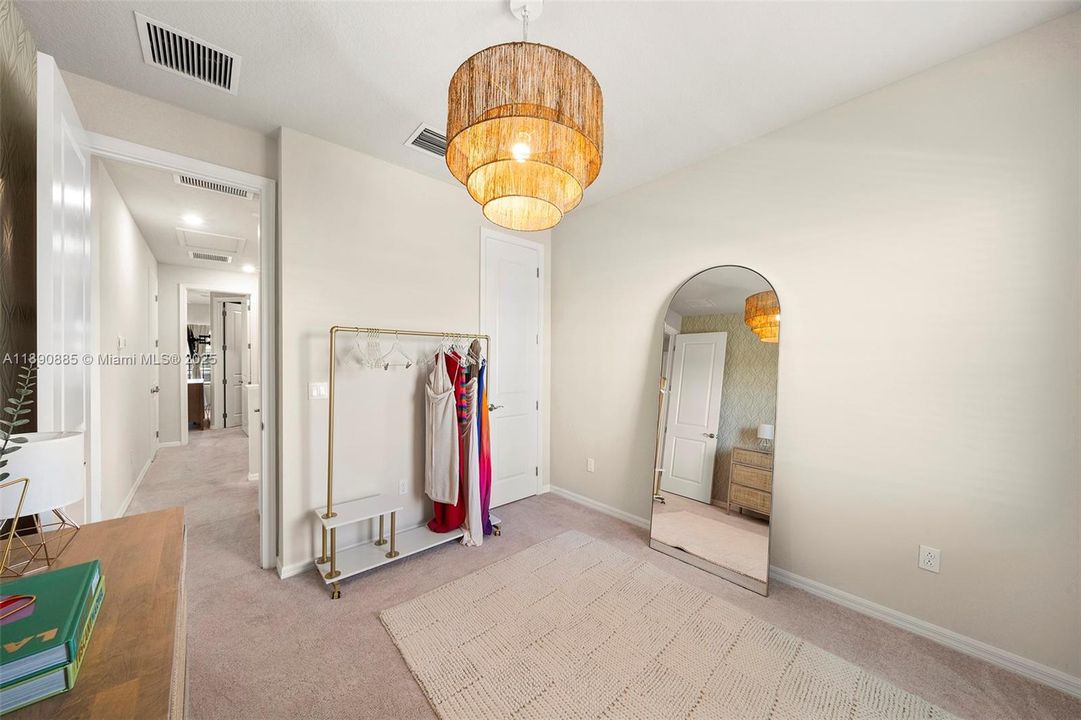 For Rent: $4,500 (3 beds, 2 baths, 1774 Square Feet)