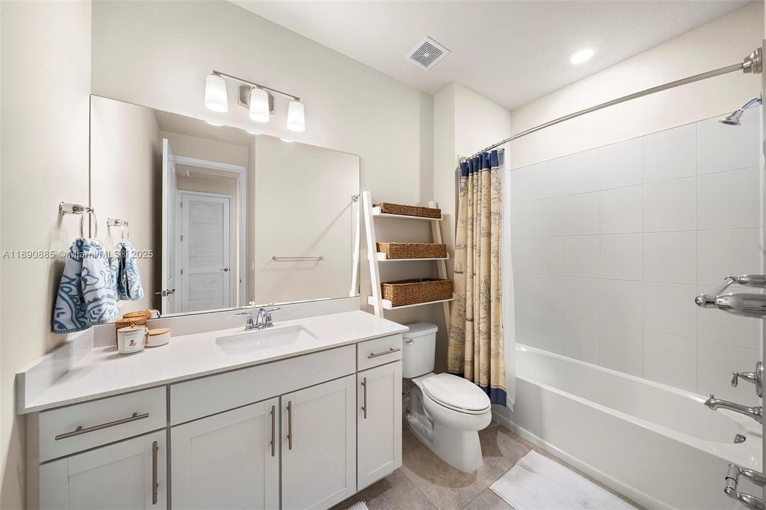 For Rent: $4,500 (3 beds, 2 baths, 1774 Square Feet)