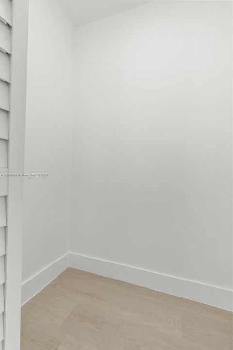 Active With Contract: $649,900 (3 beds, 2 baths, 1447 Square Feet)