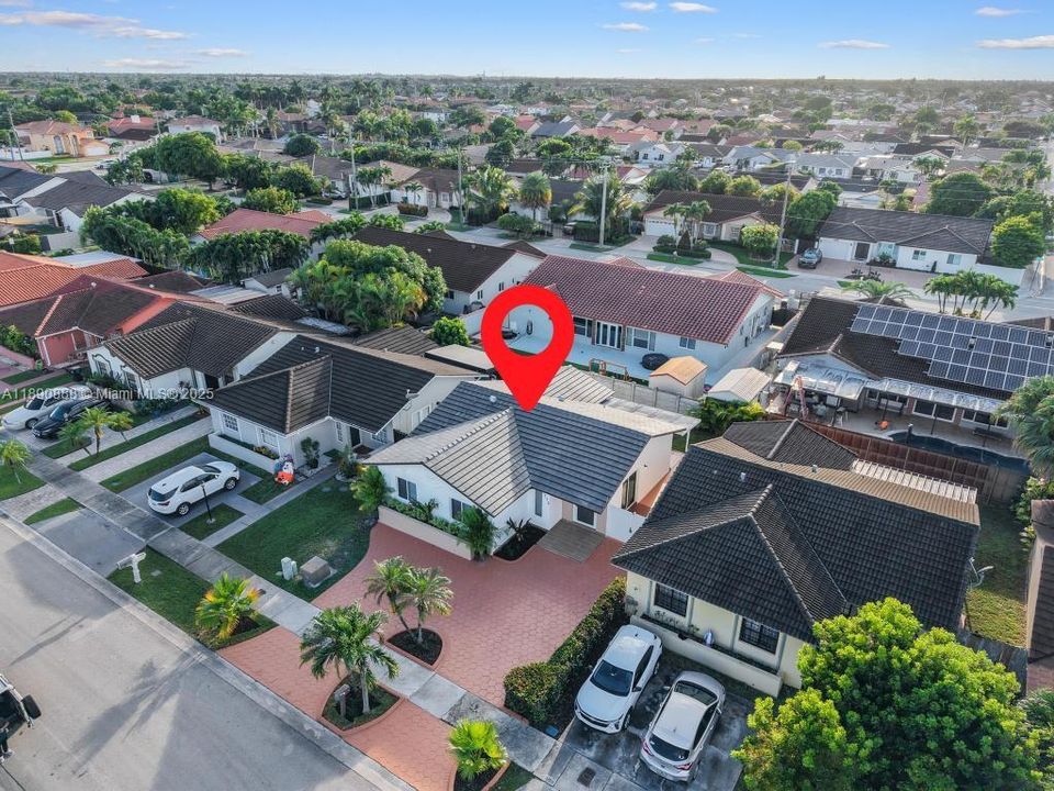 Active With Contract: $649,900 (3 beds, 2 baths, 1447 Square Feet)