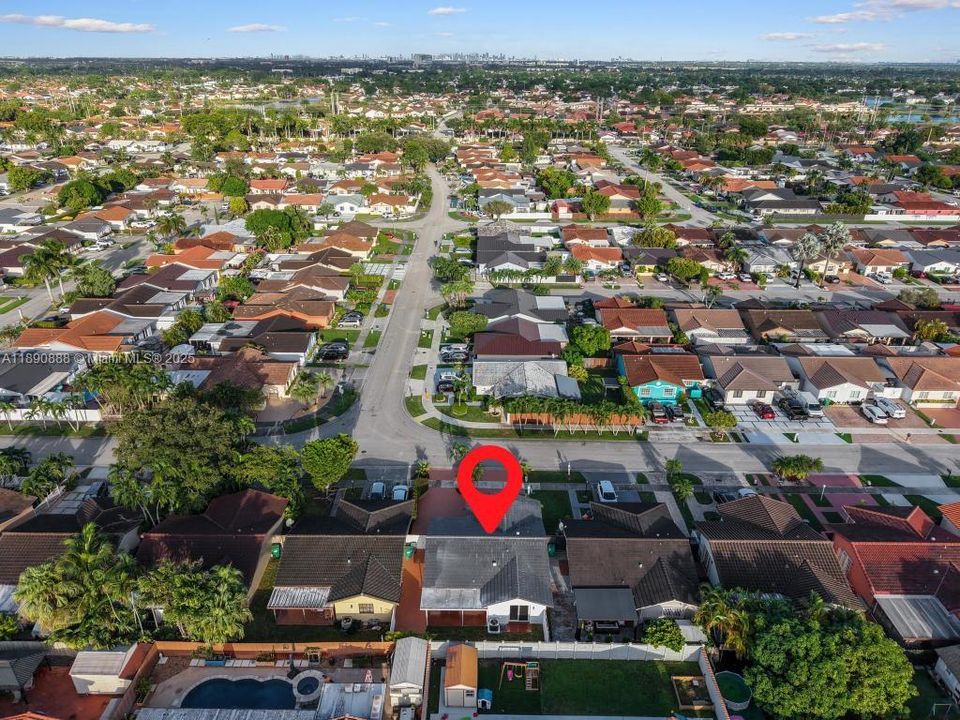 Active With Contract: $649,900 (3 beds, 2 baths, 1447 Square Feet)