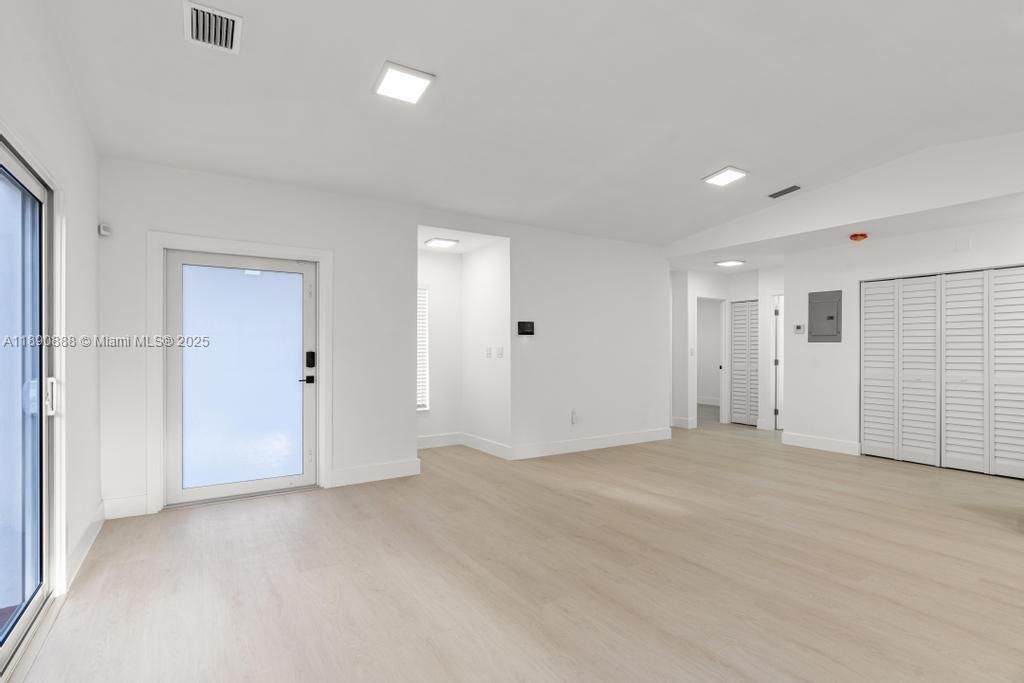 Active With Contract: $649,900 (3 beds, 2 baths, 1447 Square Feet)