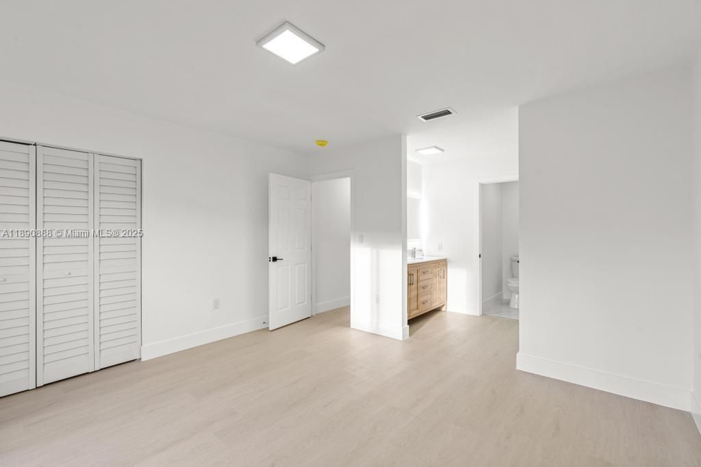 Active With Contract: $649,900 (3 beds, 2 baths, 1447 Square Feet)