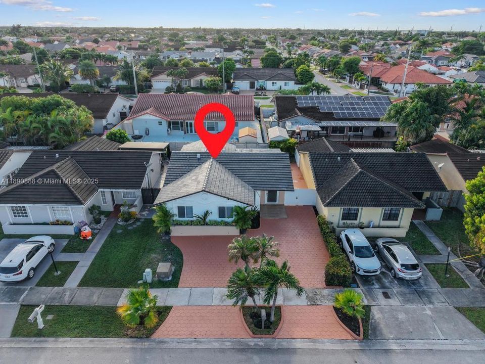 Active With Contract: $649,900 (3 beds, 2 baths, 1447 Square Feet)