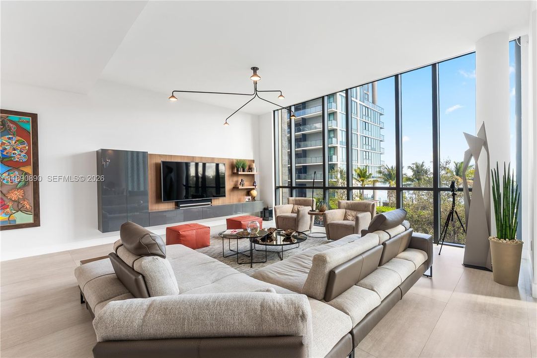 For Sale: $3,000,000 (3 beds, 4 baths, 3175 Square Feet)