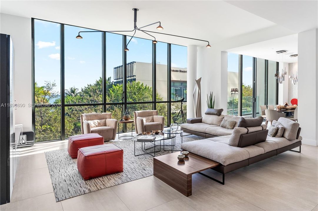 For Sale: $3,000,000 (3 beds, 4 baths, 3175 Square Feet)