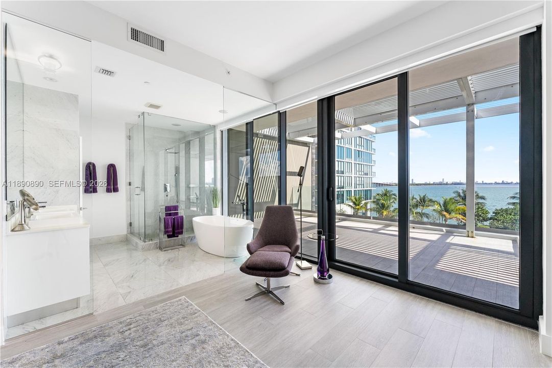 For Sale: $3,000,000 (3 beds, 4 baths, 3175 Square Feet)