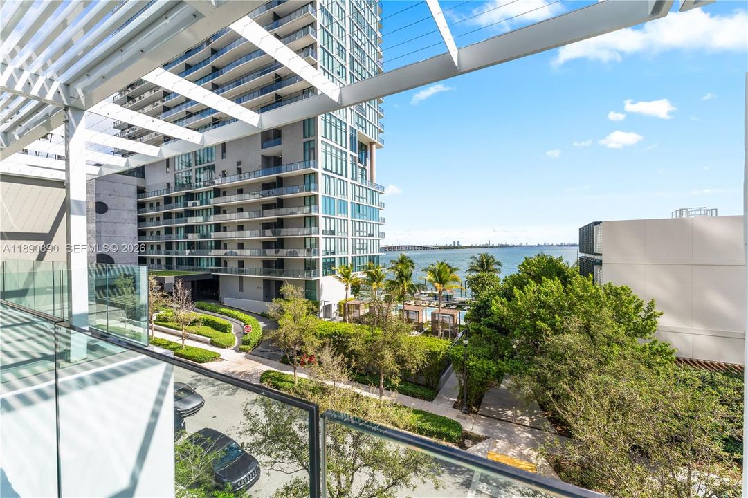 For Sale: $3,000,000 (3 beds, 4 baths, 3175 Square Feet)