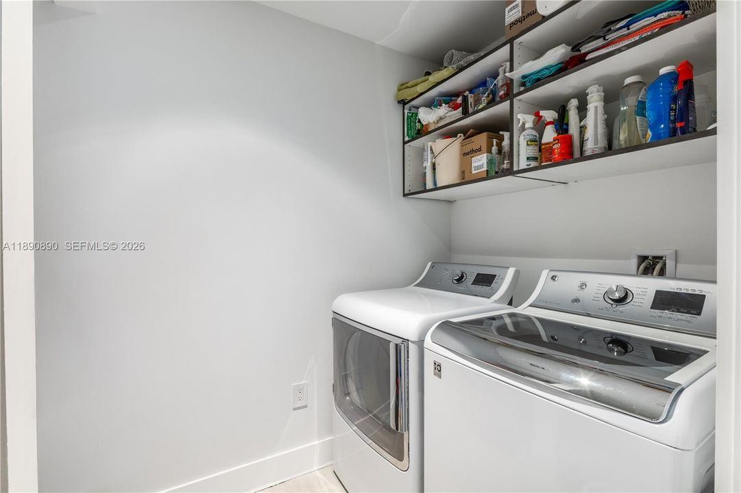 For Sale: $3,000,000 (3 beds, 4 baths, 3175 Square Feet)