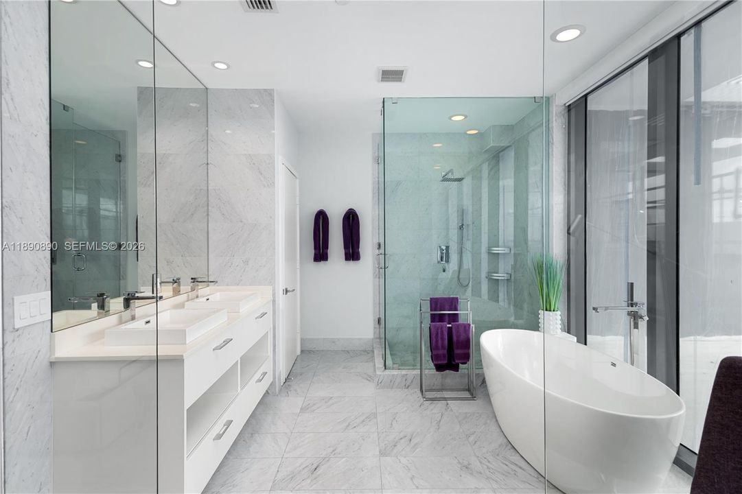 For Sale: $3,000,000 (3 beds, 4 baths, 3175 Square Feet)