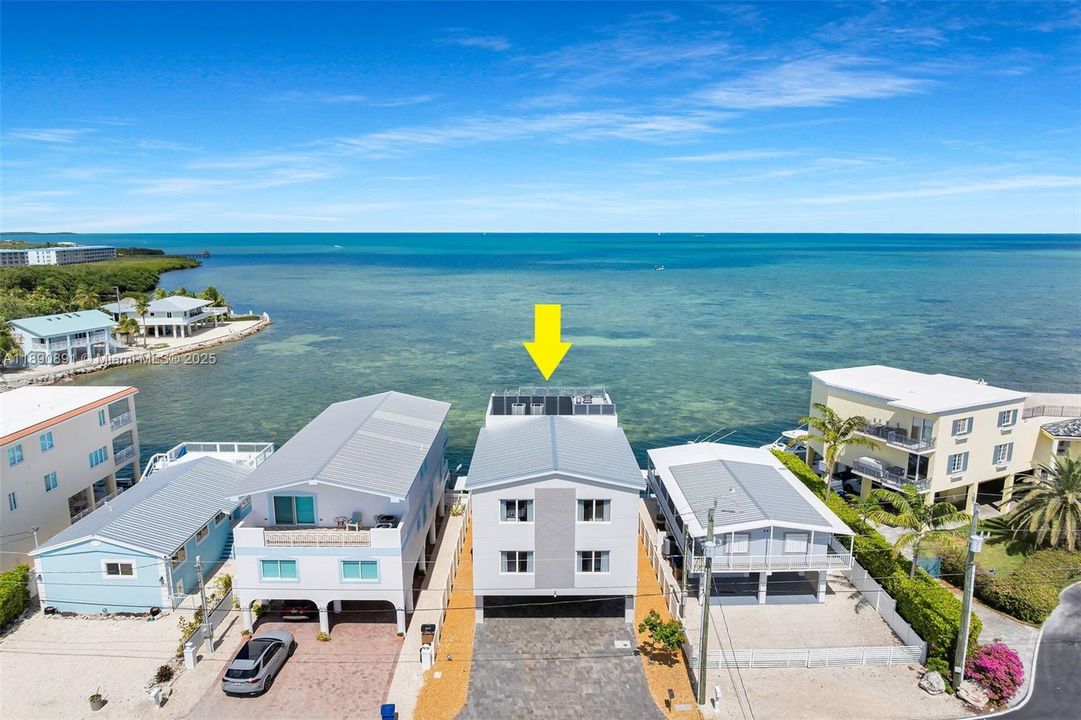 最近售出: $3,645,000 (3 贝兹, 2 浴室, 1620 平方英尺)