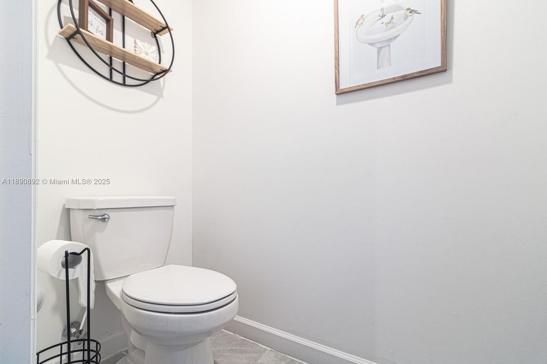 На продажу: $560,000 (3 спален, 2 ванн, 1442 Квадратных фут)