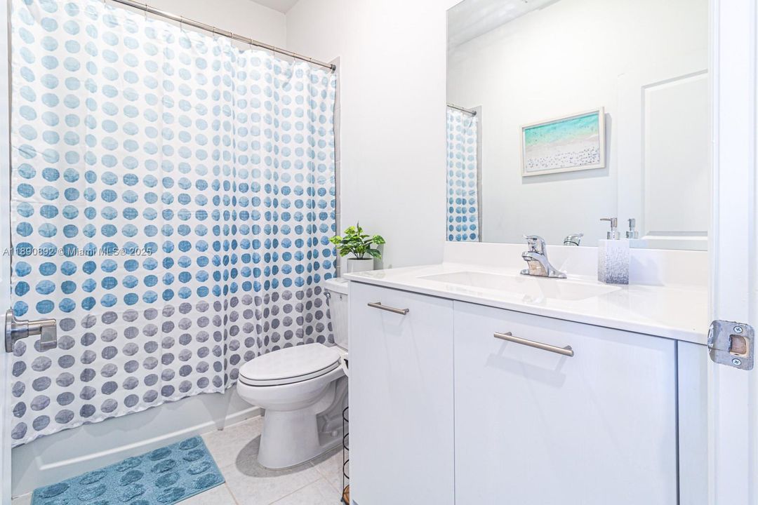 На продажу: $560,000 (3 спален, 2 ванн, 1442 Квадратных фут)