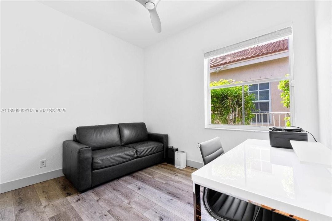 For Sale: $900,000 (4 beds, 2 baths, 1876 Square Feet)