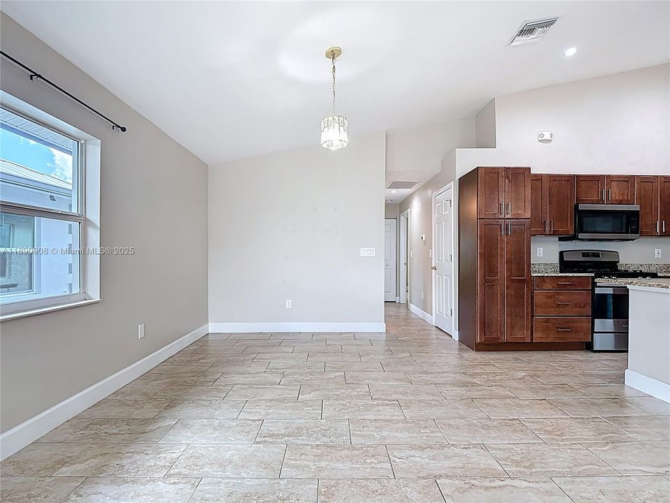 待售: $225,500 (2 贝兹, 2 浴室, 0 平方英尺)