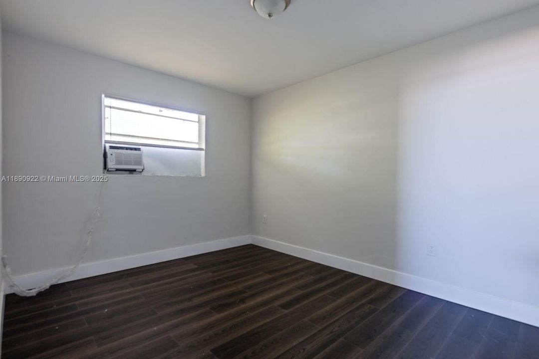 Active With Contract: $1,575 (2 beds, 1 baths, 11536 Square Feet)
