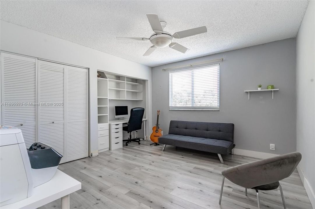 最近租的: $5,300 (4 贝兹, 2 浴室, 2133 平方英尺)