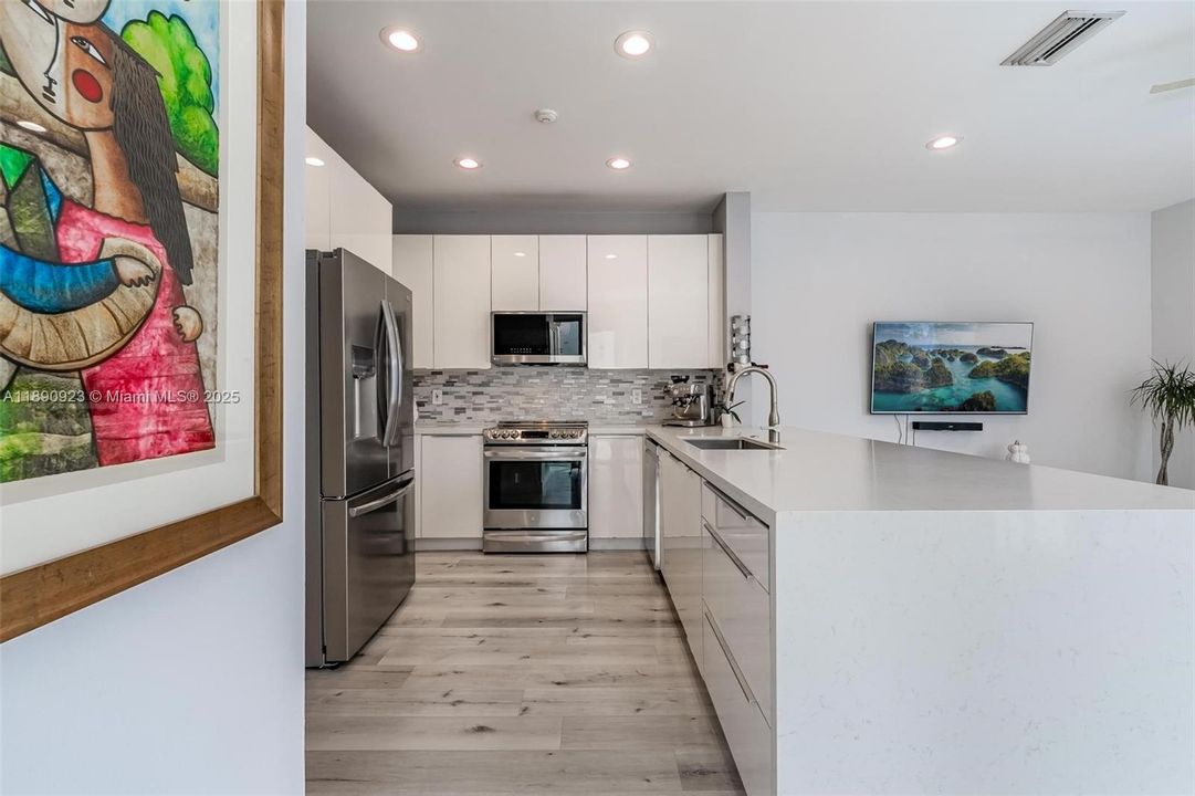 最近租的: $5,300 (4 贝兹, 2 浴室, 2133 平方英尺)