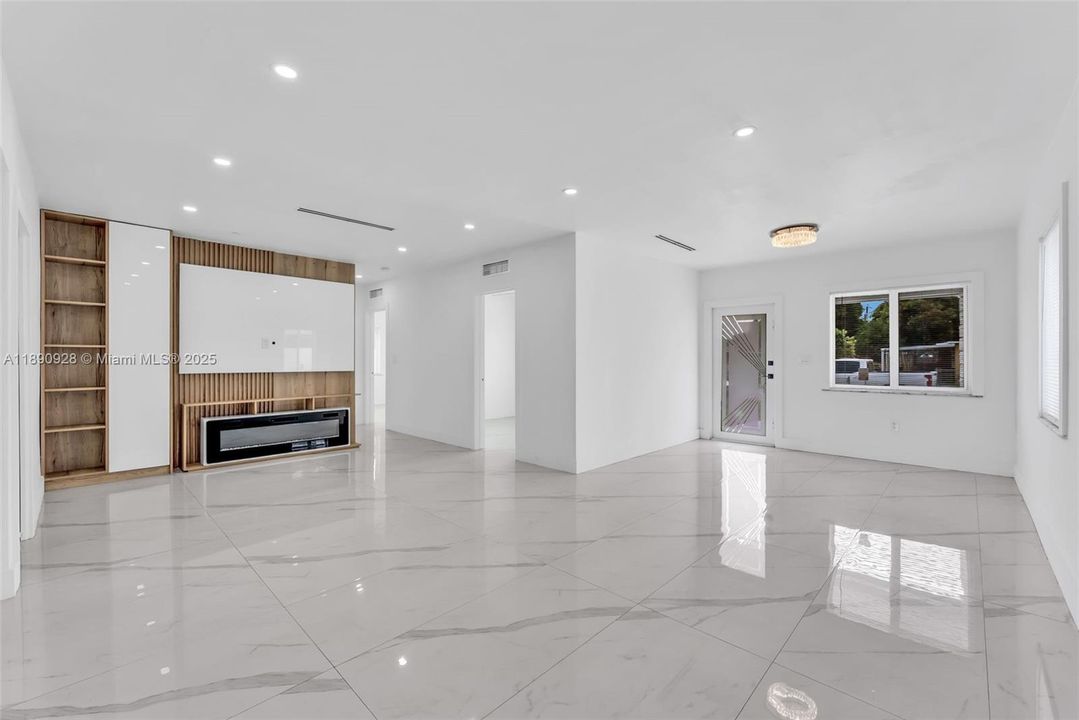 На продажу: $745,999 (4 спален, 3 ванн, 1483 Квадратных фут)