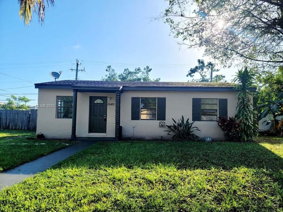 Недавно арендовано: $2,550 (3 спален, 1 ванн, 1300 Квадратных фут)