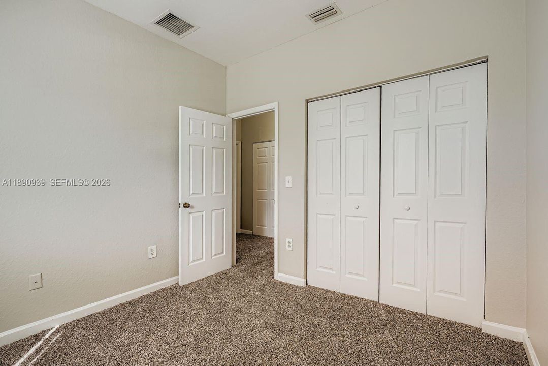 En Venta: $232,000 (3 camas, 2 baños, 1201 Pies cuadrados)
