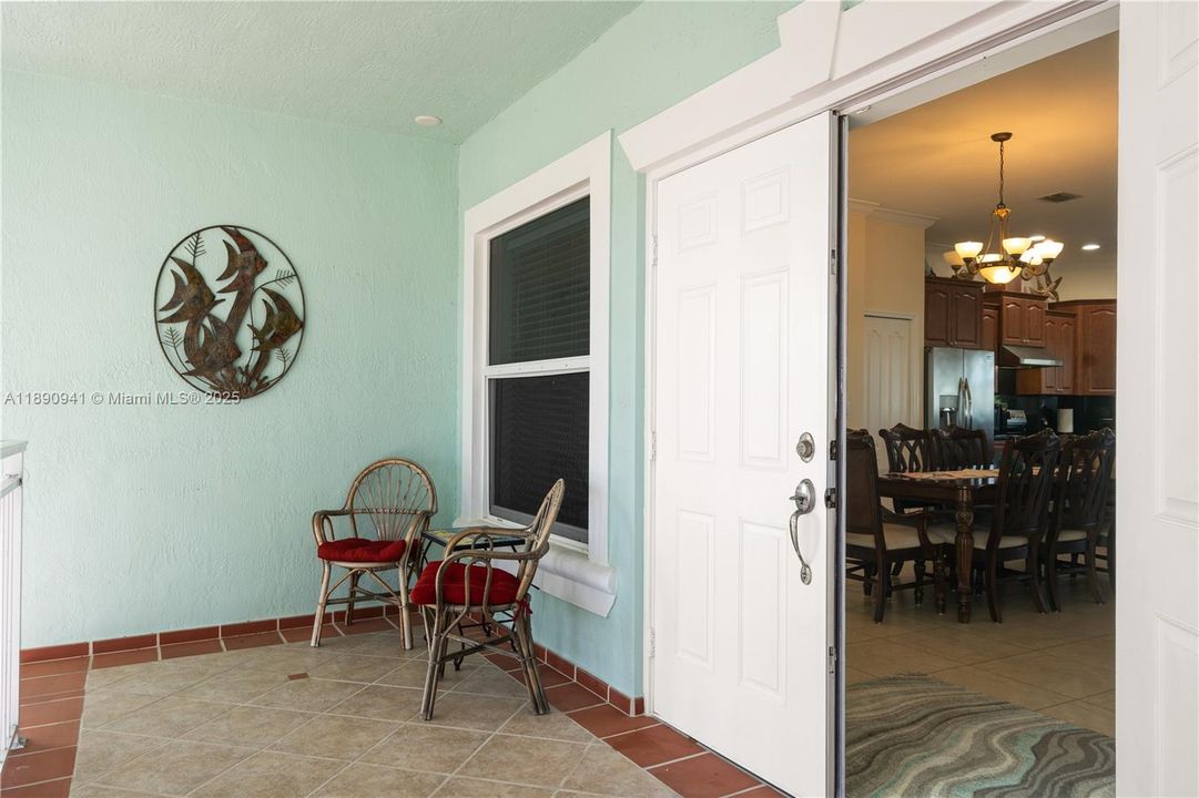 For Sale: $4,900,000 (5 beds, 5 baths, 3499 Square Feet)