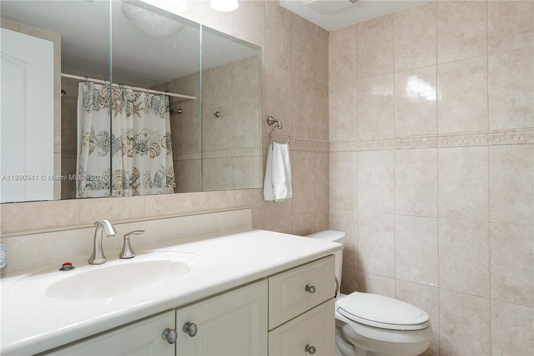 For Sale: $4,900,000 (5 beds, 5 baths, 3499 Square Feet)