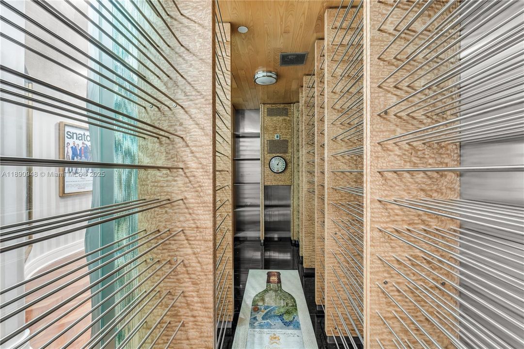 Vendido Recientemente: $11,950,000 (4 camas, 7 baños, 8185 Pies cuadrados)