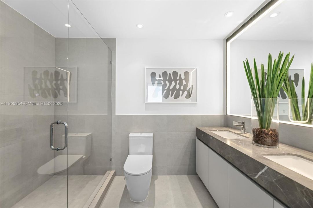 На продажу: $7,299,000 (3 спален, 3 ванн, 2930 Квадратных фут)