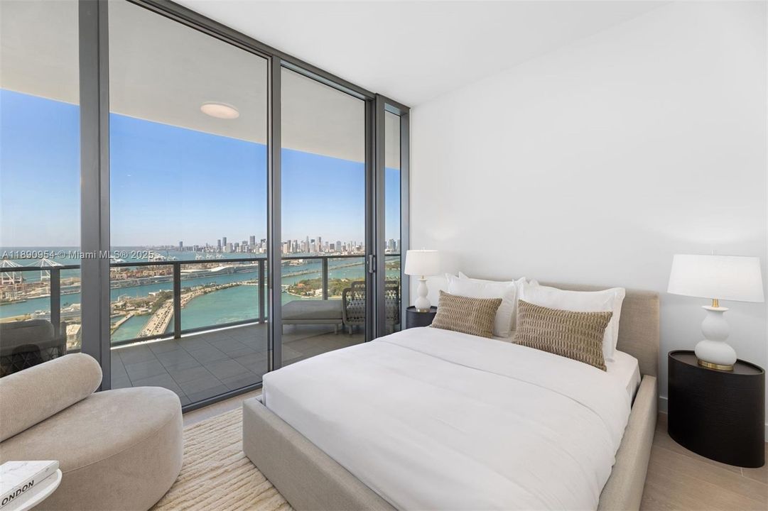 На продажу: $7,299,000 (3 спален, 3 ванн, 2930 Квадратных фут)