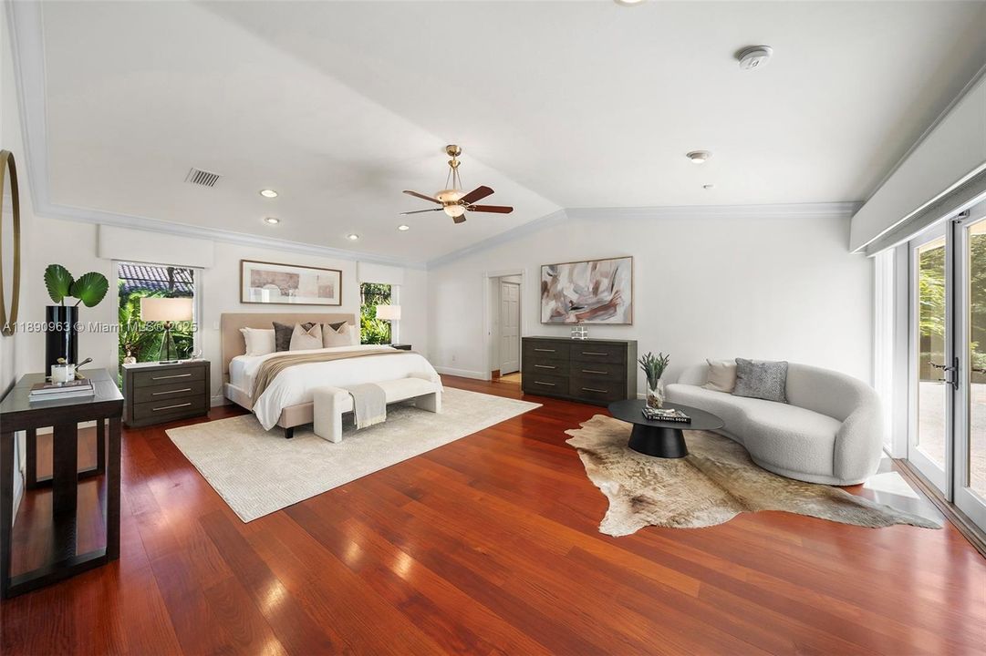 Activo con contrato: $4,995,000 (6 camas, 6 baños, 6116 Pies cuadrados)