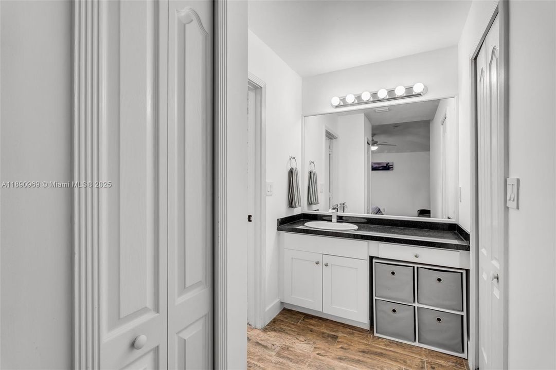 For Sale: $539,900 (3 beds, 2 baths, 1558 Square Feet)