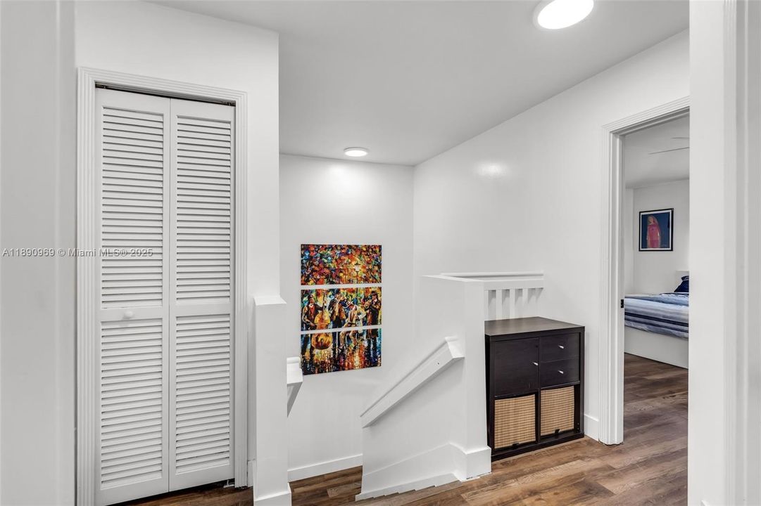 For Sale: $539,900 (3 beds, 2 baths, 1558 Square Feet)