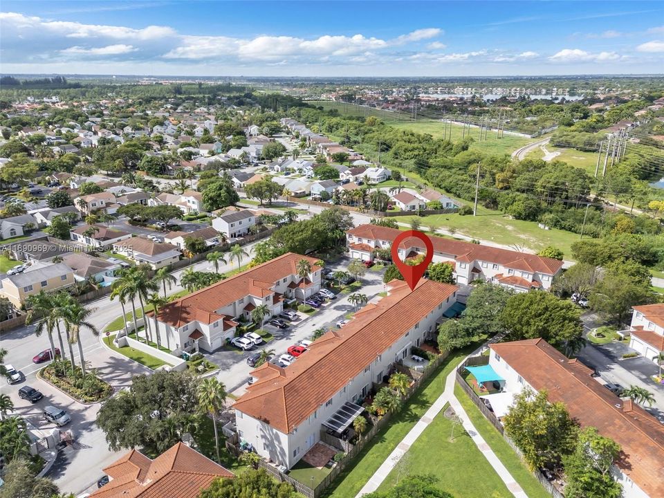 For Sale: $539,900 (3 beds, 2 baths, 1558 Square Feet)